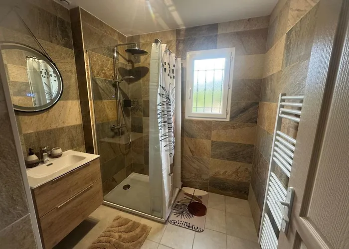 Holiday home En Provence 3 T3 Jardin Clos Greoux-les-Bains